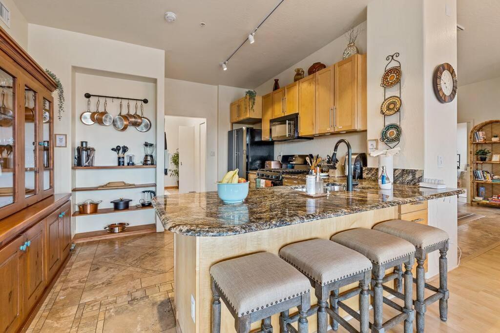 Close To Fresh Creek! Sleeps 12 ~ Amazing Views W/Serene Open Space ~ Hot Tub + Game Room ~ Trails Outside Sedona Exterior foto